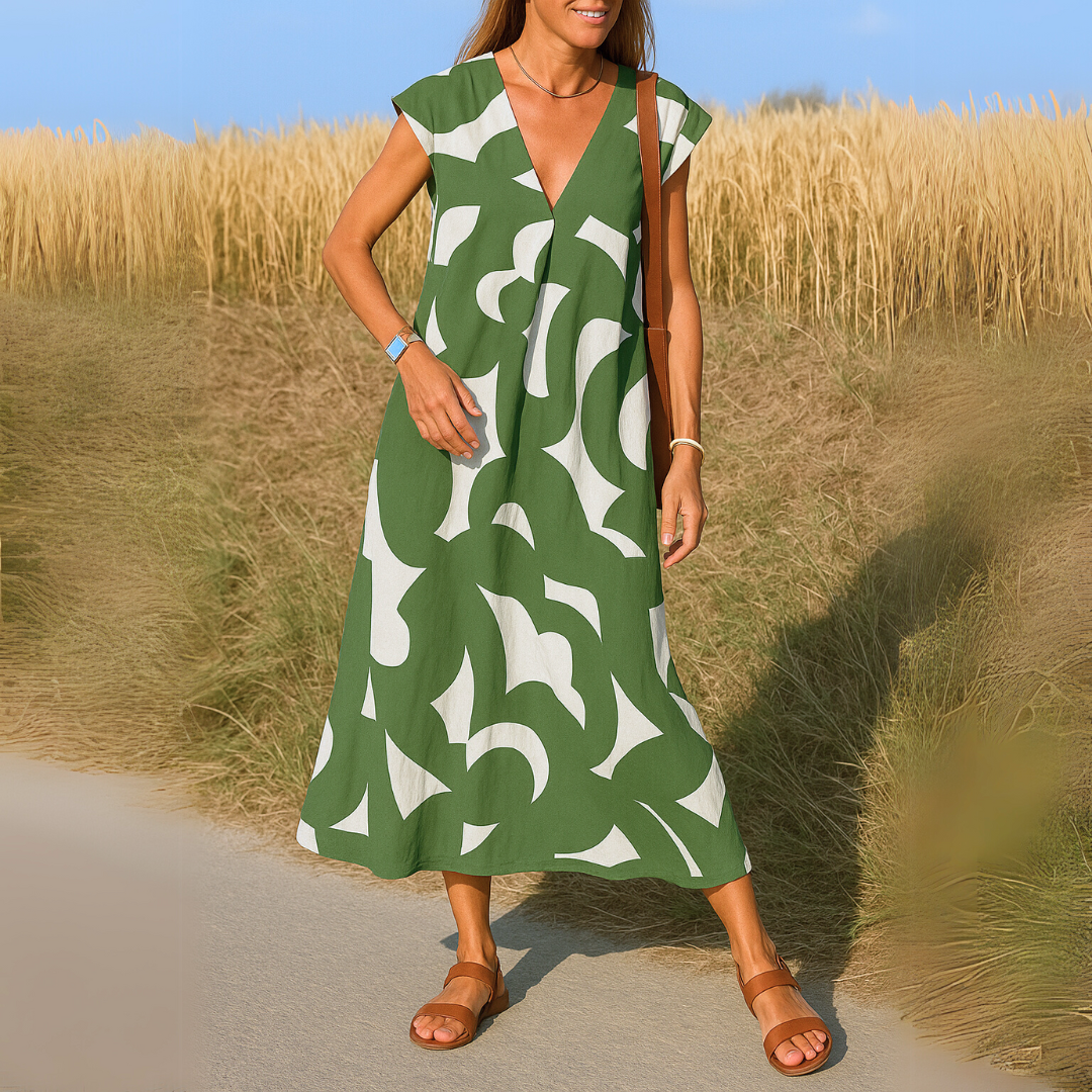 Elise – Minimal V-Neck Everyday Dress