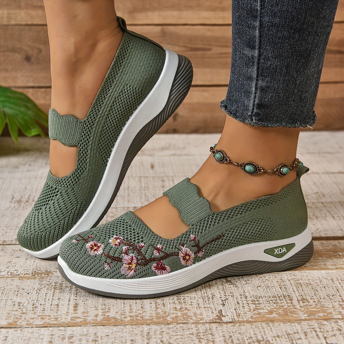 Danielle – Everyday Slip-Ons