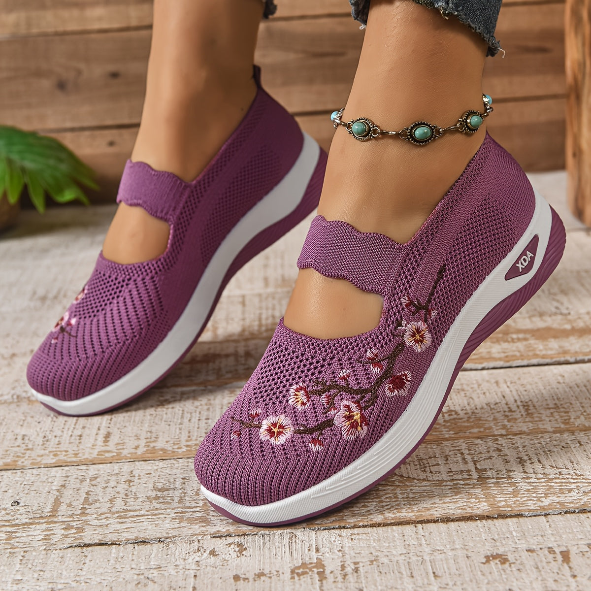 Danielle – Everyday Slip-Ons