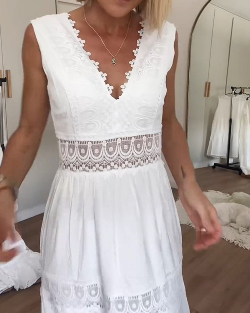 Clara – Lace-Detail Summer Dress