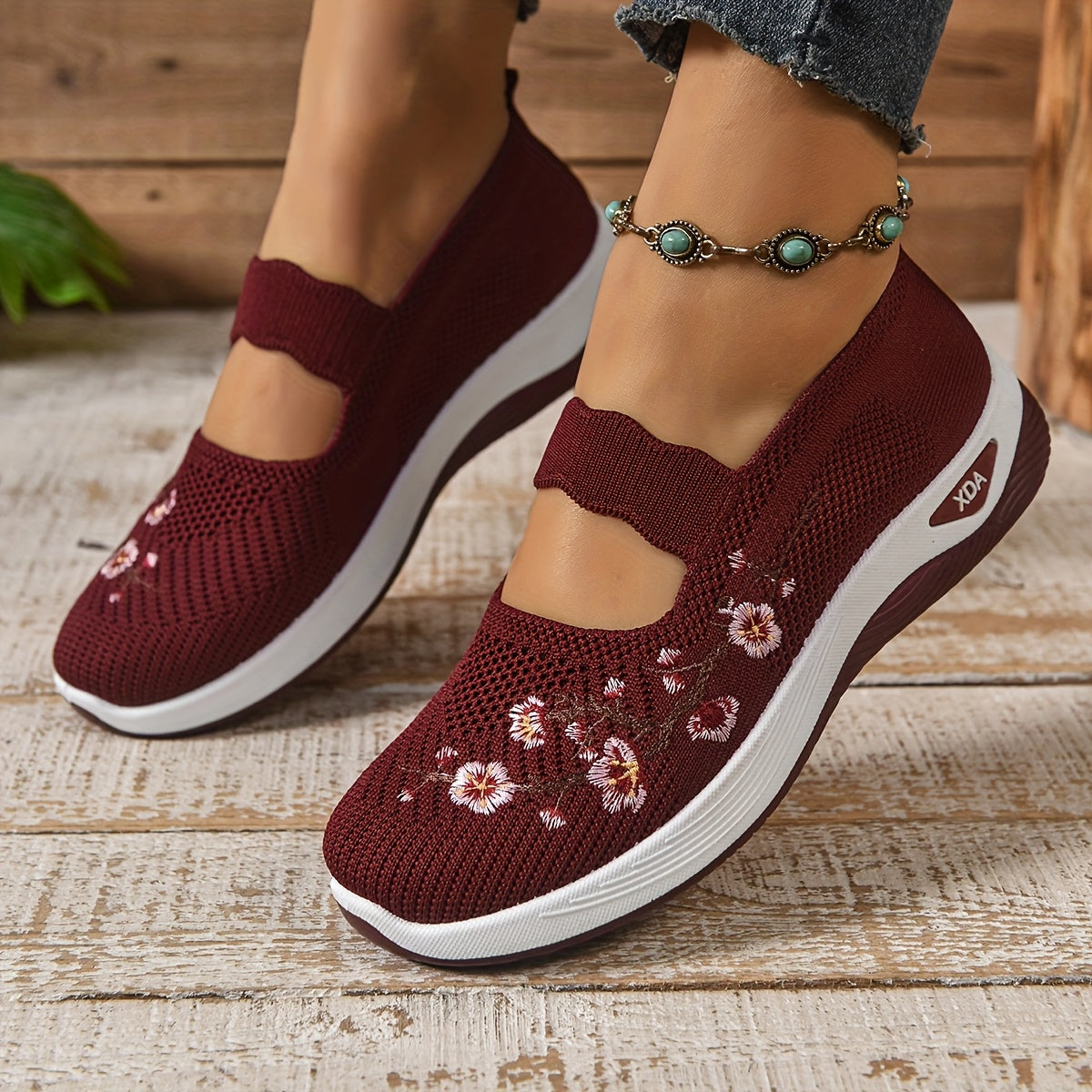 Danielle – Everyday Slip-Ons