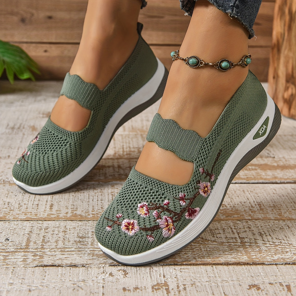 Danielle – Everyday Slip-Ons