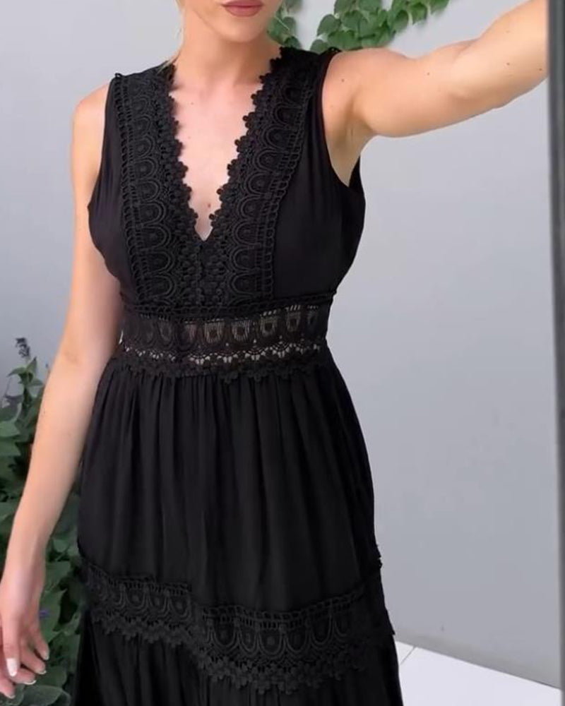 Clara – Lace-Detail Summer Dress