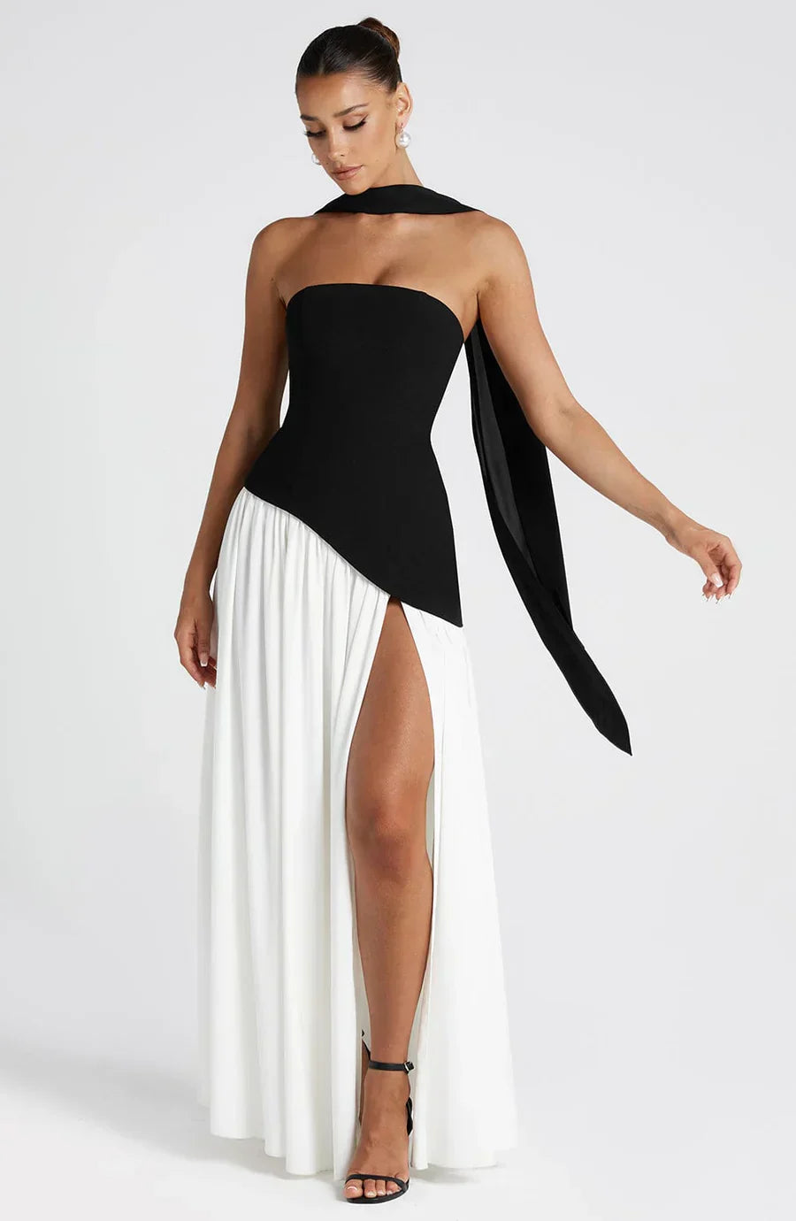 Leah – Made for Sunlit Moments