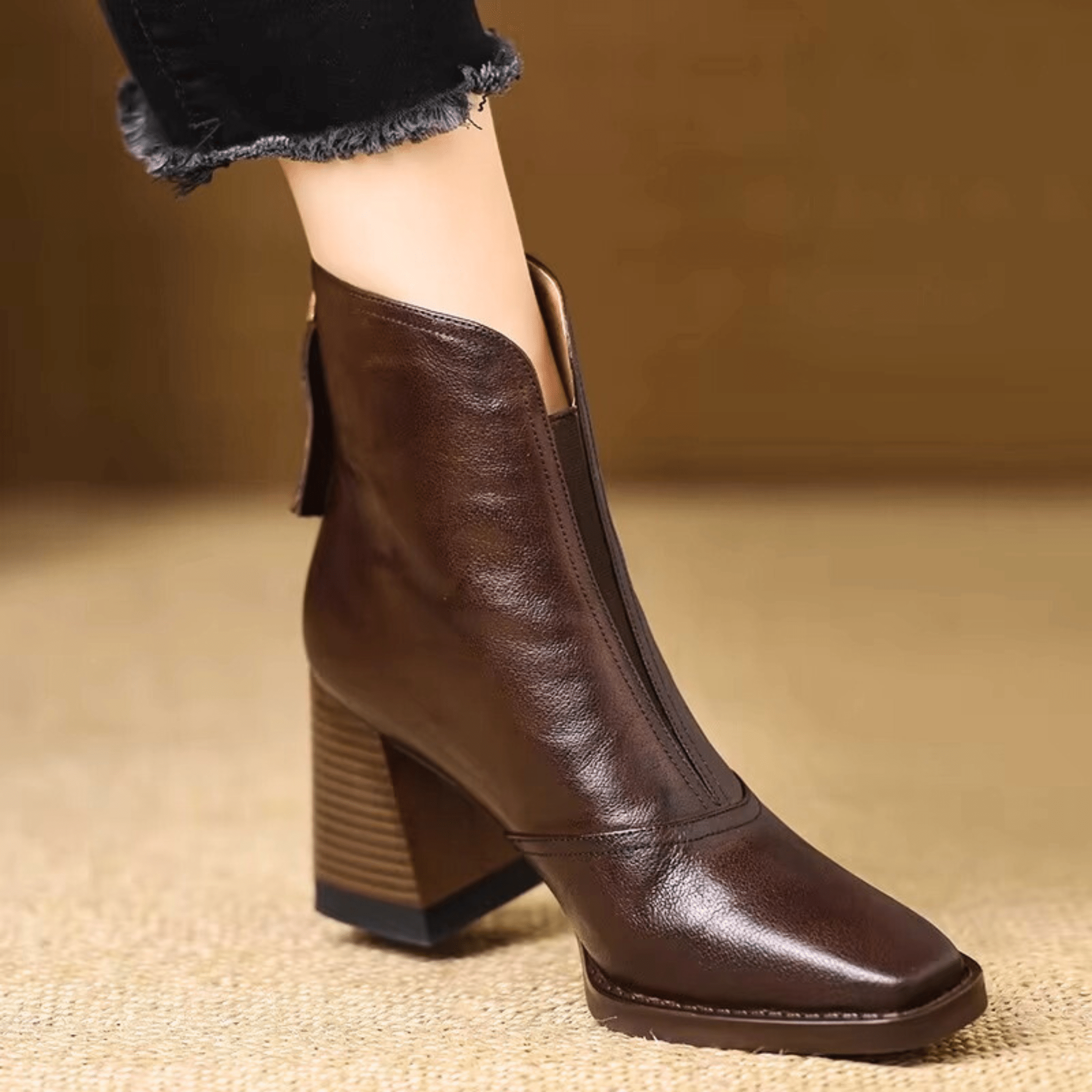 Ovelle – Elegant Ankle Boot